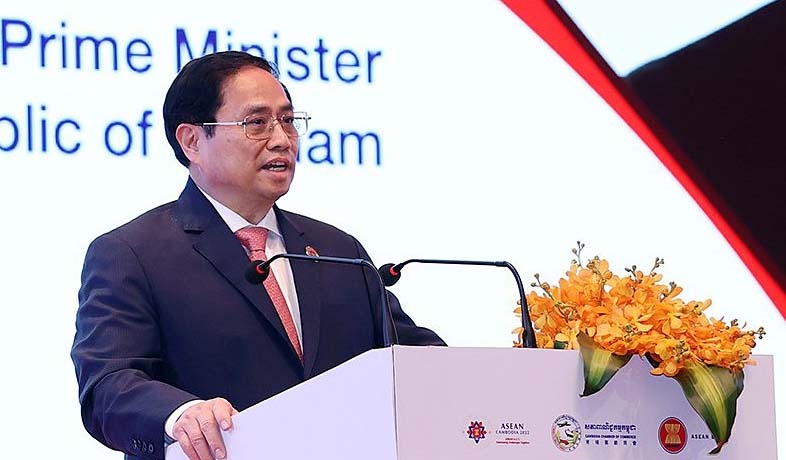 Vietnam calls for global approach to crisis at ASEAN Business Investment Summit